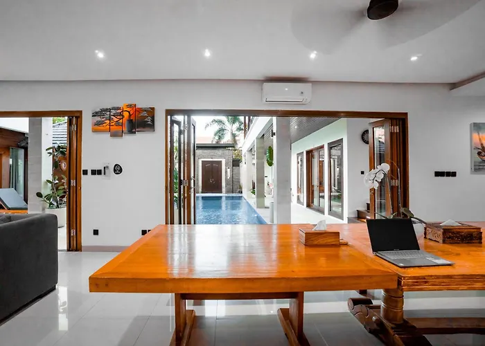 The Golden Serendipity Villa Seminyak